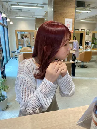 ミディアム 綾香 /透明感カラーのヘアスタイル