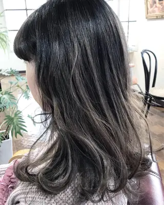 セミロング カラー 大嶋 宏隆のヘアスタイル