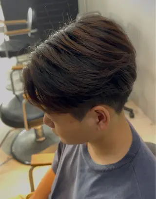 ショート メンズ men's salon gaudi 高槻店所属・曲がる縮毛矯正/ 波巻きパーマ/川岸のヘアスタイル