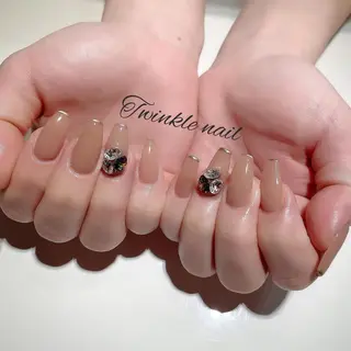 ネイル 中井 綾香の眉毛・アイブロウイメージ