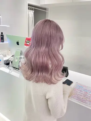 ミディアム カラー 🤍💕ブリーチカラ ーAyaka💕🤍のヘアスタイル