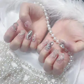 ネイル Rola所属・⟡˖· まゆり꙳⟡のネイルデザイン