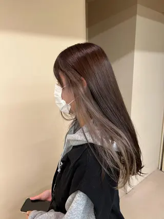 カラー kento レイヤーカットのヘアスタイル