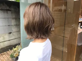 ミディアム カラー yoyo所属・ショートカット🍃 髪質改善✨岡元瑞貴のヘアスタイル