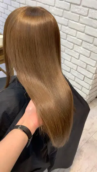 ロング 榊琴帆/美容師兼 アイブロウリストの眉毛・アイブロウイメージ