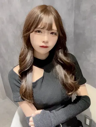 セミロング カラー 🧸髪質改善ケアカラ ー/アイドル前髪🧸のヘアスタイル