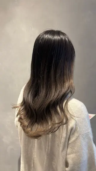 ロング カラー 長瀬 友唯のヘアスタイル