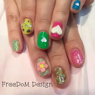 ネイル ＦreeDoＭ   Design所属・W KUMIのネイルデザイン