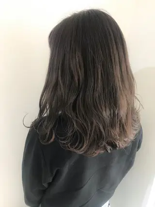 セミロング 💫カットはなんでも 得意です✂️のヘアスタイル
