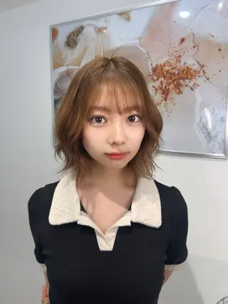 ミディアム 吉田 璃玖のヘアスタイル