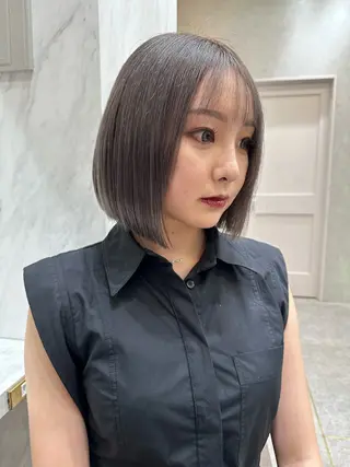 ミディアム カラー ヘアアレンジ karin ボブハイトーンのヘアスタイル