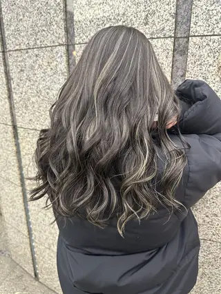 ロング カラー eL HAIR SALON なんば店所属・ブリーチカラー特化 /焼田貴明のヘアスタイル