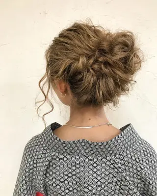 セミロング ヘアアレンジ 🎨カラー満足度 500%💫ヅル💫のヘアスタイル