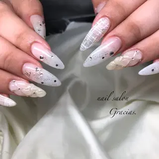 ネイル Gracias. rieのネイルデザイン