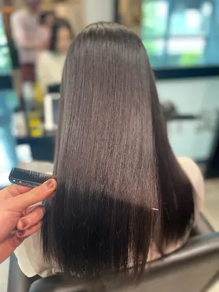 ミディアム 美髪矯正 Rioのヘアスタイル