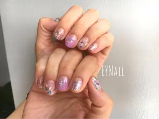 ネイル EYNail所属・EYNail Eriのネイルデザイン