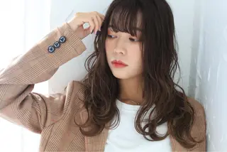 セミロング 🇺🇸ハイライト特 化美容師🇺🇸漆沢のヘアスタイル