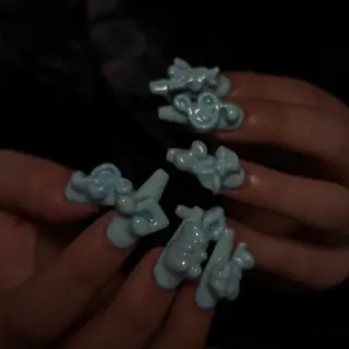 ネイル Noir Haatoのネイルデザイン