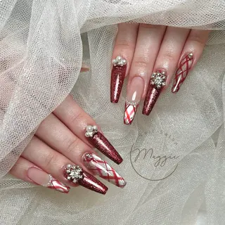 ネイル Maggie Nail🦩のネイルデザイン