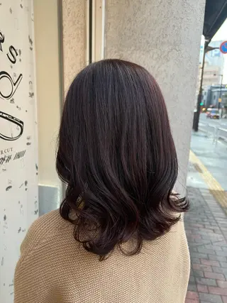 セミロング カラー haru .のヘアスタイル