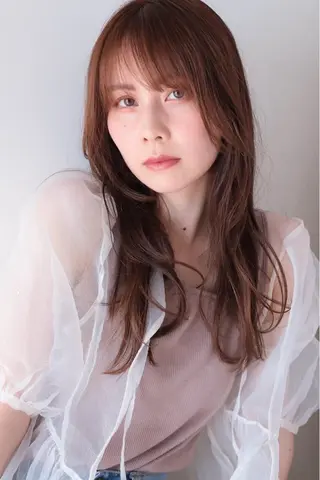 ロング カラー 小林 ゆめのヘアスタイル