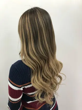 ロング カラー ヘアアレンジ alpha. カラーエクステ下妻のヘアスタイル