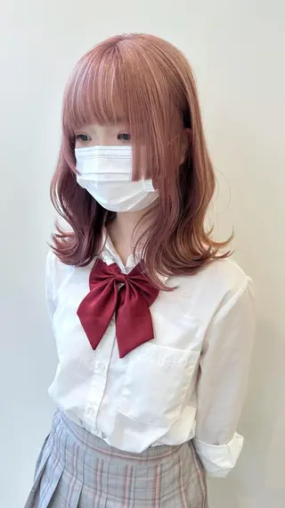 ミディアム カラー ベージュ/インナー カラー🤍Rieのヘアスタイル