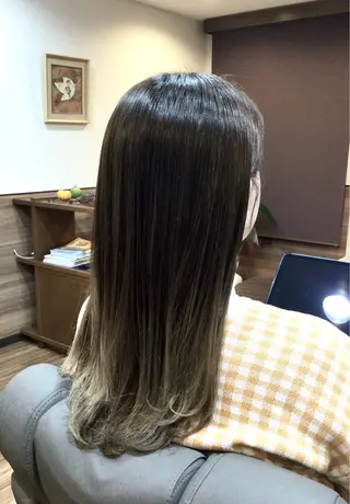 ロング カラー Annon プライベートサロンのヘアスタイル