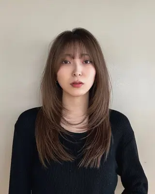 ロング レイヤー/顔周り カット/松岡 祥利のヘアスタイル