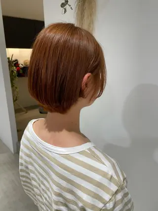 ショート 暖色カラー🍊 ボブ🌿顔周りcutのヘアスタイル