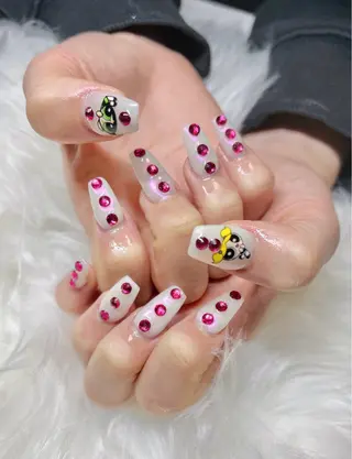 ネイル CHARME 〔RINA〕のネイルデザイン