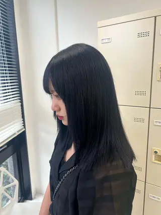 カラー 🩶niina 暗髪韓国系カラー🩶のヘアスタイル