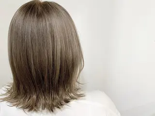 セミロング カラー あべ ゆうかのヘアスタイル