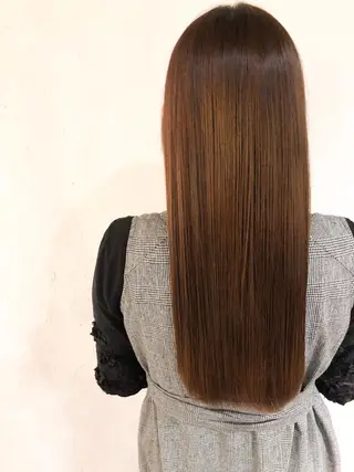 セミロング 髪質改善 suzukiのヘアスタイル