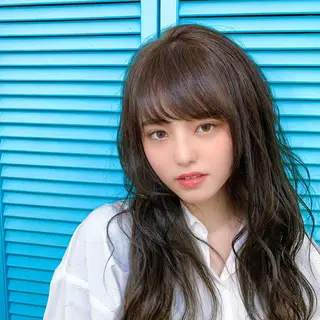 ミディアム カラー Lome'所属・✨ブリーチマスター✨ オクヤマヨウスケのヘアスタイル