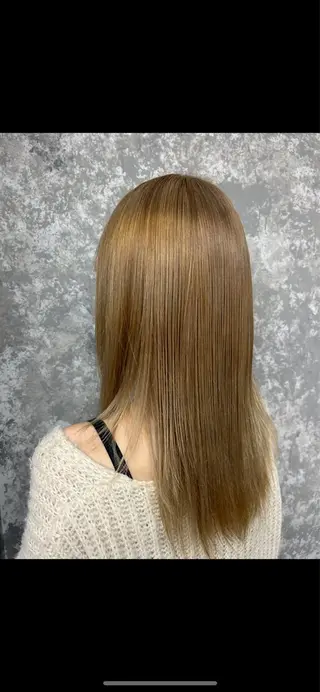 セミロング カラー ブリーチカラー💙 𝗠𝗜𝗞𝗨のヘアスタイル