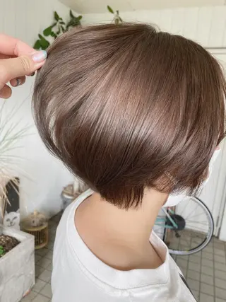 ショート カラー sio.nail&eyebrow salon shimokitazawa2号店所属・nailist mana𖤐´-のネイルデザイン