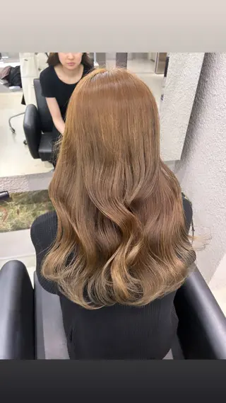 ロング カラー 名古屋栄♡PELE 上品な透明感ベージュのヘアスタイル