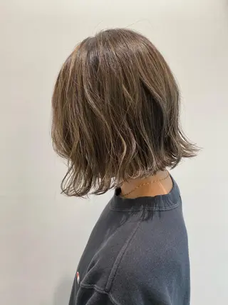 ミディアム Lond fleur 大宮  ロンドフルール所属・石畑結華 Lond店長のヘアスタイル