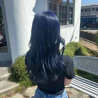 ロング 岡本 妃麗のヘアスタイル