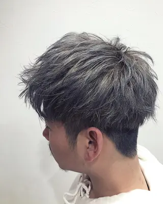 カラー メンズ ダブルカラー🎉 ハイトーン🎉スドウのヘアスタイル