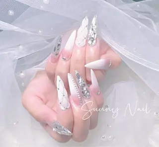 ネイル Sunnyサニー所属・桝井 春奈のネイルデザイン