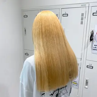 ミディアム カラー THE ESCALA 町田所属・町田縮毛矯正/ 髪質改善/美髪特化のヘアスタイル