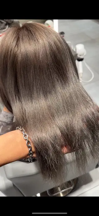 ミディアム レイヤーカット/高木 秀斗/メロ髪美容師のヘアスタイル