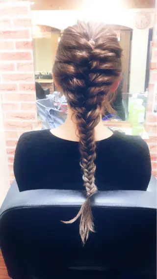 ヘアアレンジ 家田 竜のヘアスタイル