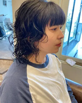 ミディアム sea's所属・ヒラカホ/矢場町/ ブリーチ/似合わせのヘアスタイル