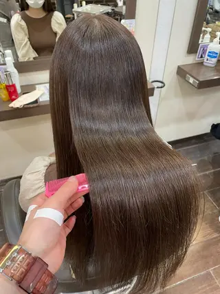 ロング aya/小顔レイヤー /柔らかカラーのヘアスタイル