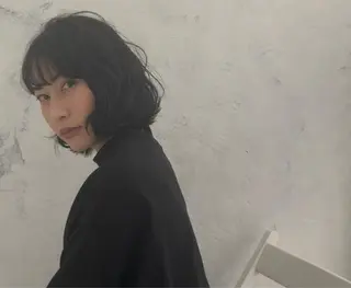 ミディアム 小林 愛花のヘアスタイル