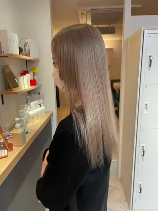 セミロング カラー akane .のヘアスタイル