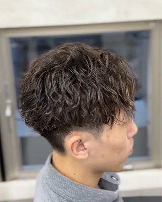 メンズ 遠藤 健登のヘアスタイル